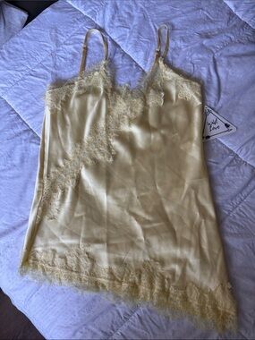 Lace Trim Slip Tank in Pale Yellow